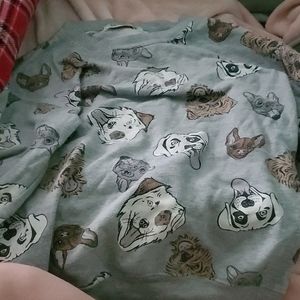 Sweatshirt with dogs